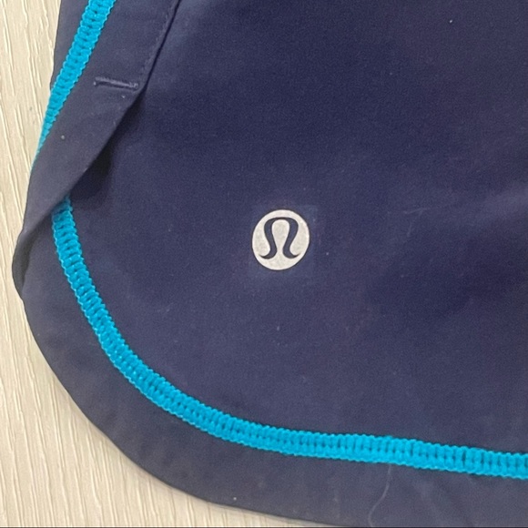 LULULEMON Blue Athletic Running Shorts Brief Lined Size 6 - Picture 12 of 12